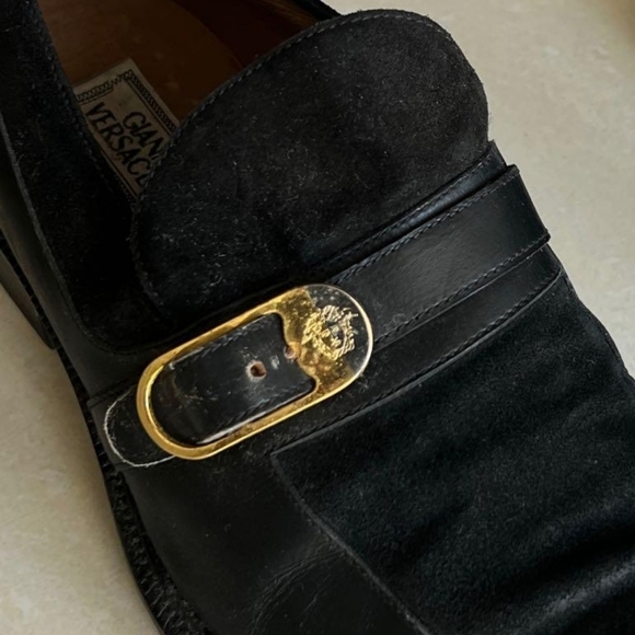 VINTAGE 1990’s GIANNI VERSACE DESIGNER MEDUSA LOAFERS - Picture 3 of 13